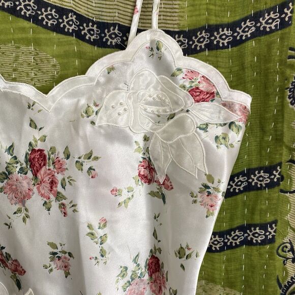 Rare Victoria’s Secret Gold Label 2 Piece Floral Pajama Set Size Small - Picture 3 of 14